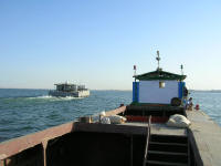 Leaving the big barge at Aswan