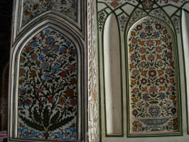 Mahabat Khan Mosque, decoratd panels